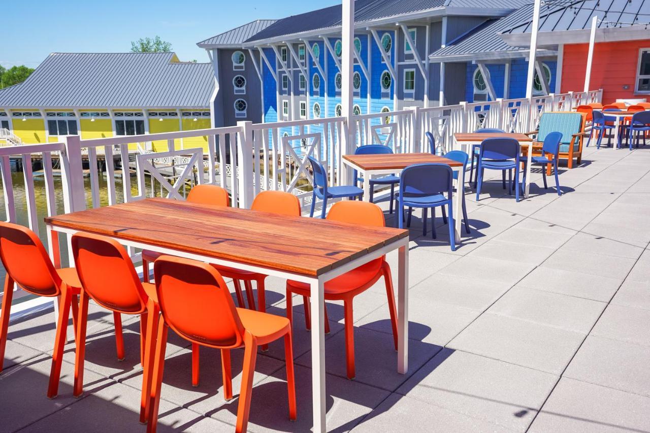 Castaway Bay By Cedar Point Resorts Sandusky Exterior photo