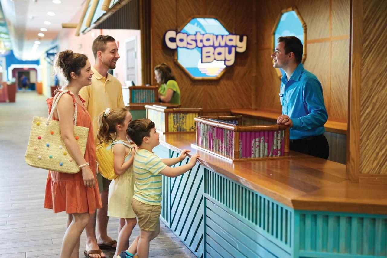 Castaway Bay By Cedar Point Resorts Sandusky Exterior photo