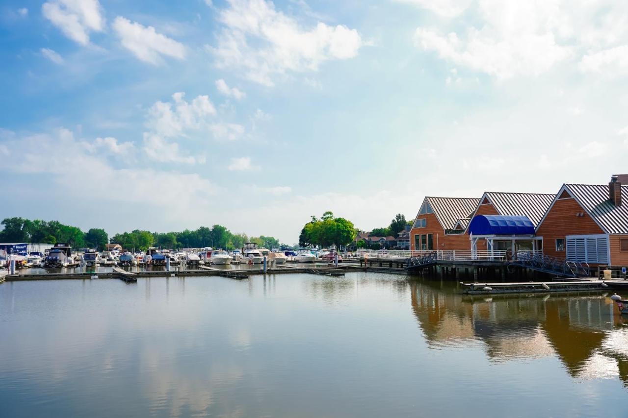 Castaway Bay By Cedar Point Resorts Sandusky Exterior photo