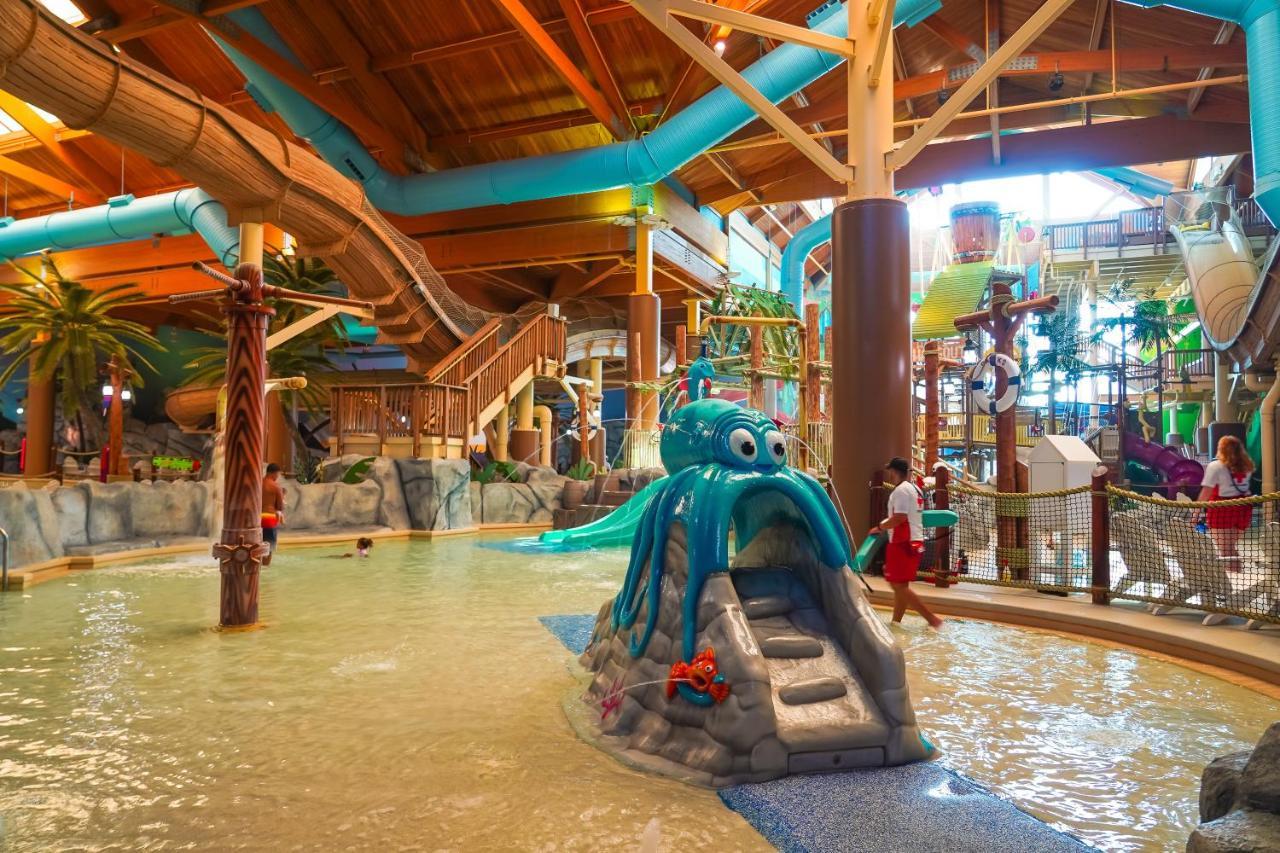 Castaway Bay By Cedar Point Resorts Sandusky Exterior photo